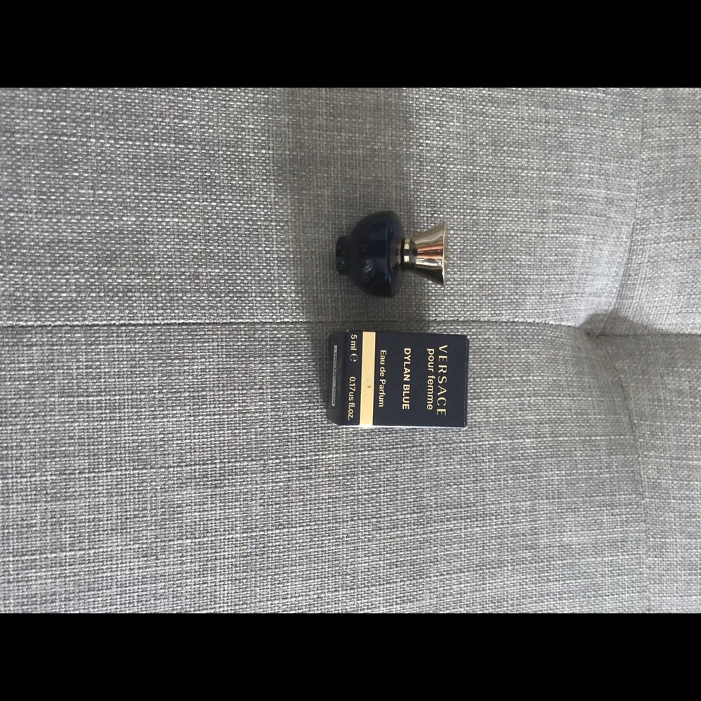 Versace Dylan perfume